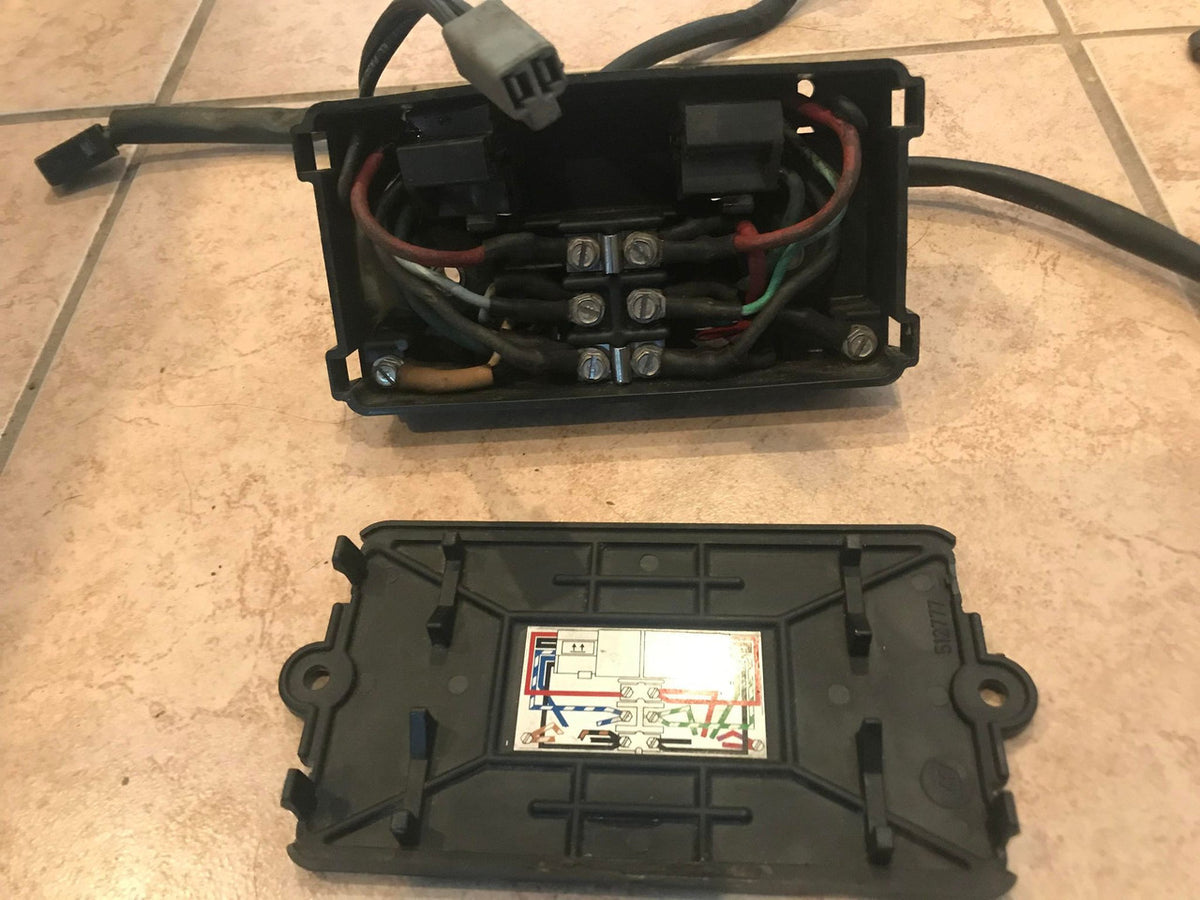 USED 583107 OMC Johnson Evinrude Trim Tilt Junction Box w Cover Relay