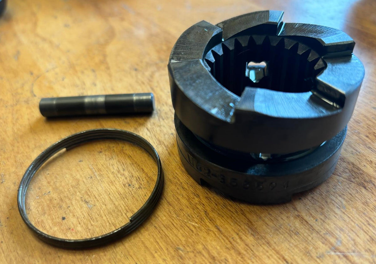 USED 52-853594 Mercury Mercruiser Alpha One Gen I II Clutch Dog (1972+)