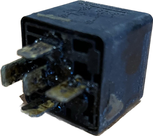 USED 0 332 204 157 Bosch Relay 12V 20-30A 5-Pin 0332204157