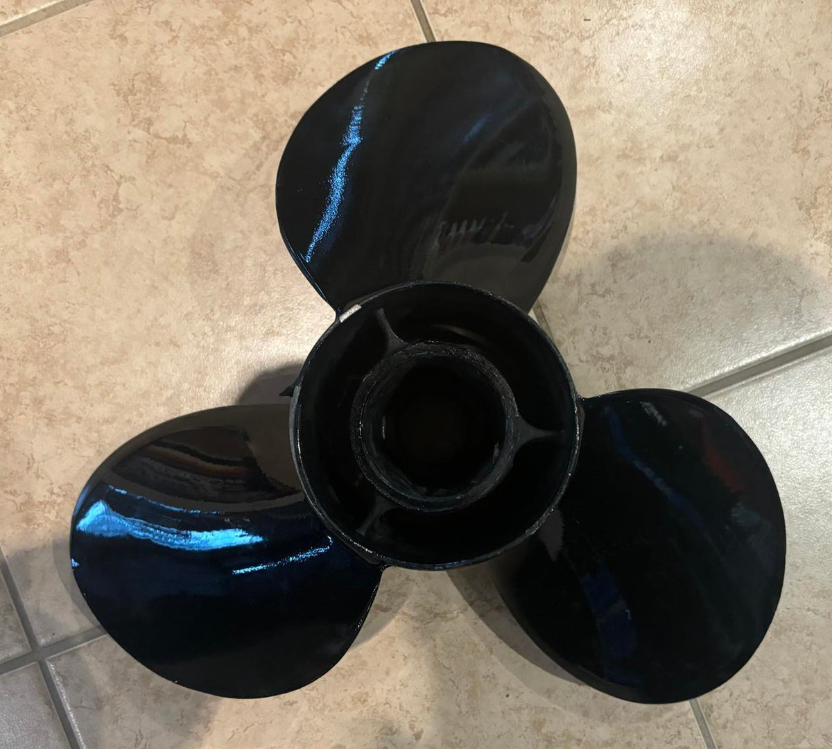 USED 48-78116-15 A40 Mercury 15 1/4 x 15P Aluminum Propeller 3 Blade RH