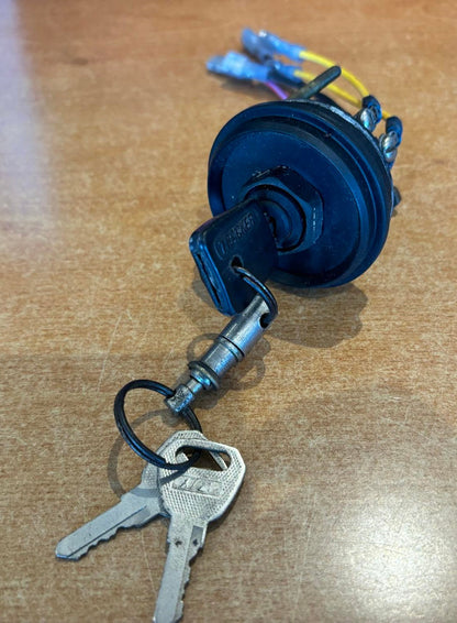 USED 87-88107 Mercury Ignition Key Switch Push to Choke (Off-On-Start)
