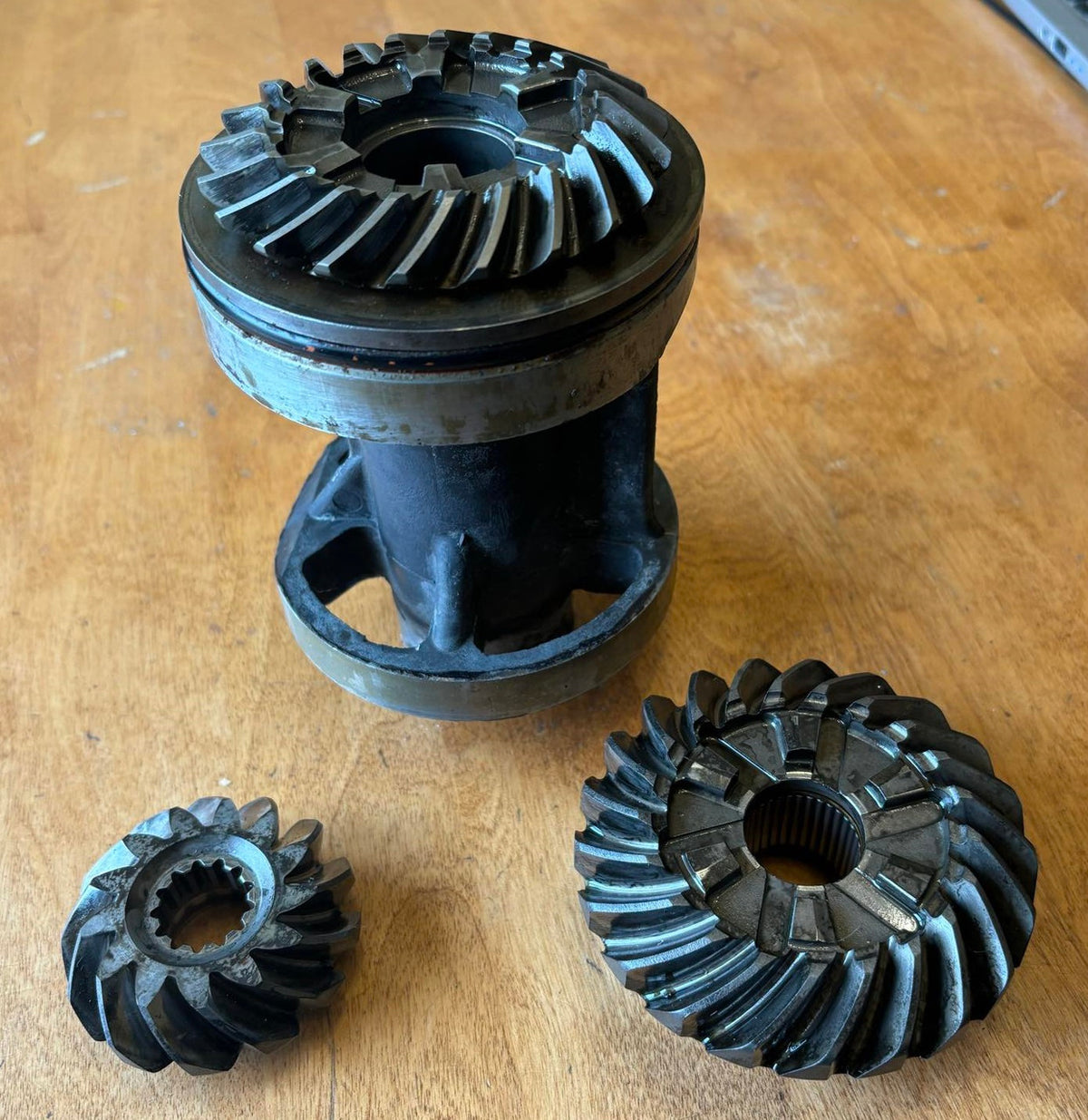 USED 878087 Mercruiser Alpha One Gen II Gear Set + Bearing Carrier 828071 818763